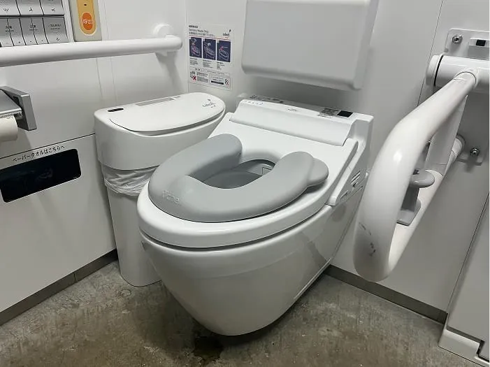 輔助坐便器
